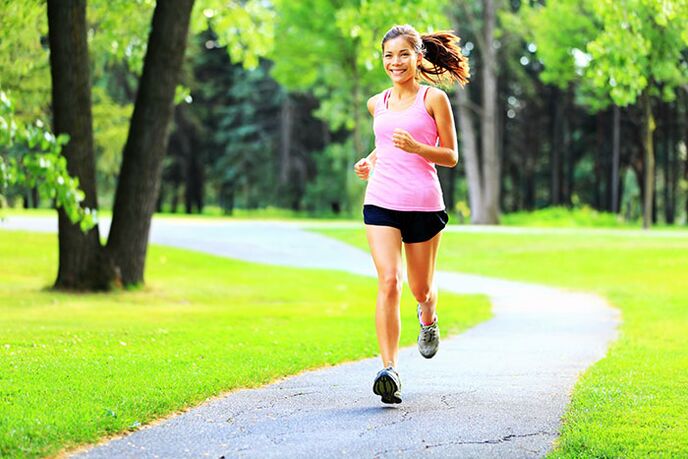 Correr por la mañana durante una hora te ayudará a perder peso en una semana. 